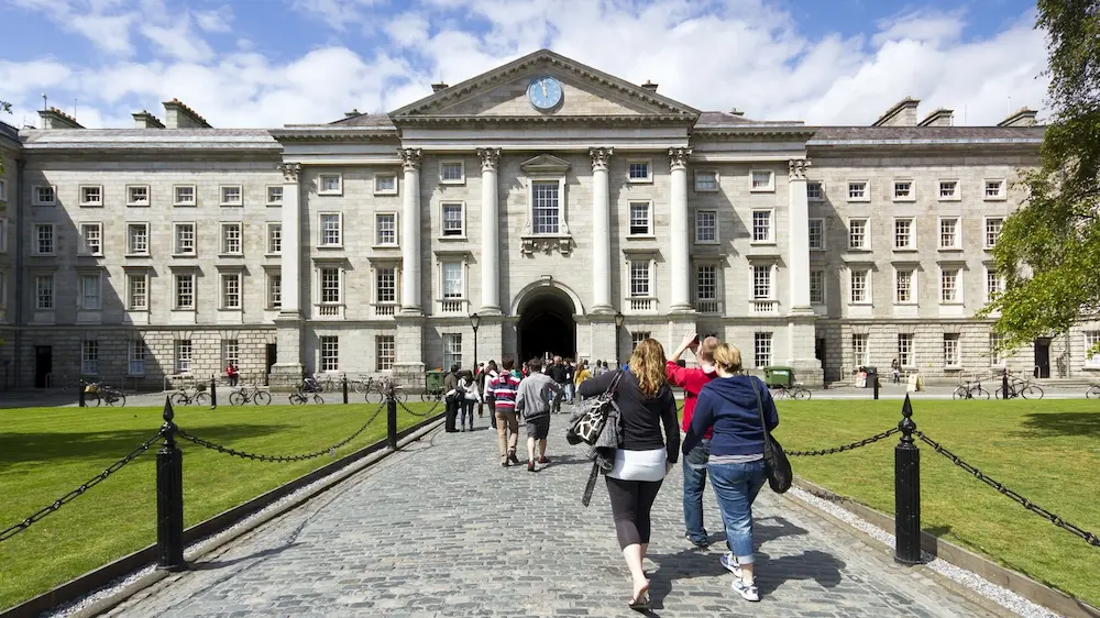 irlandadaki en iyi üniversiteler