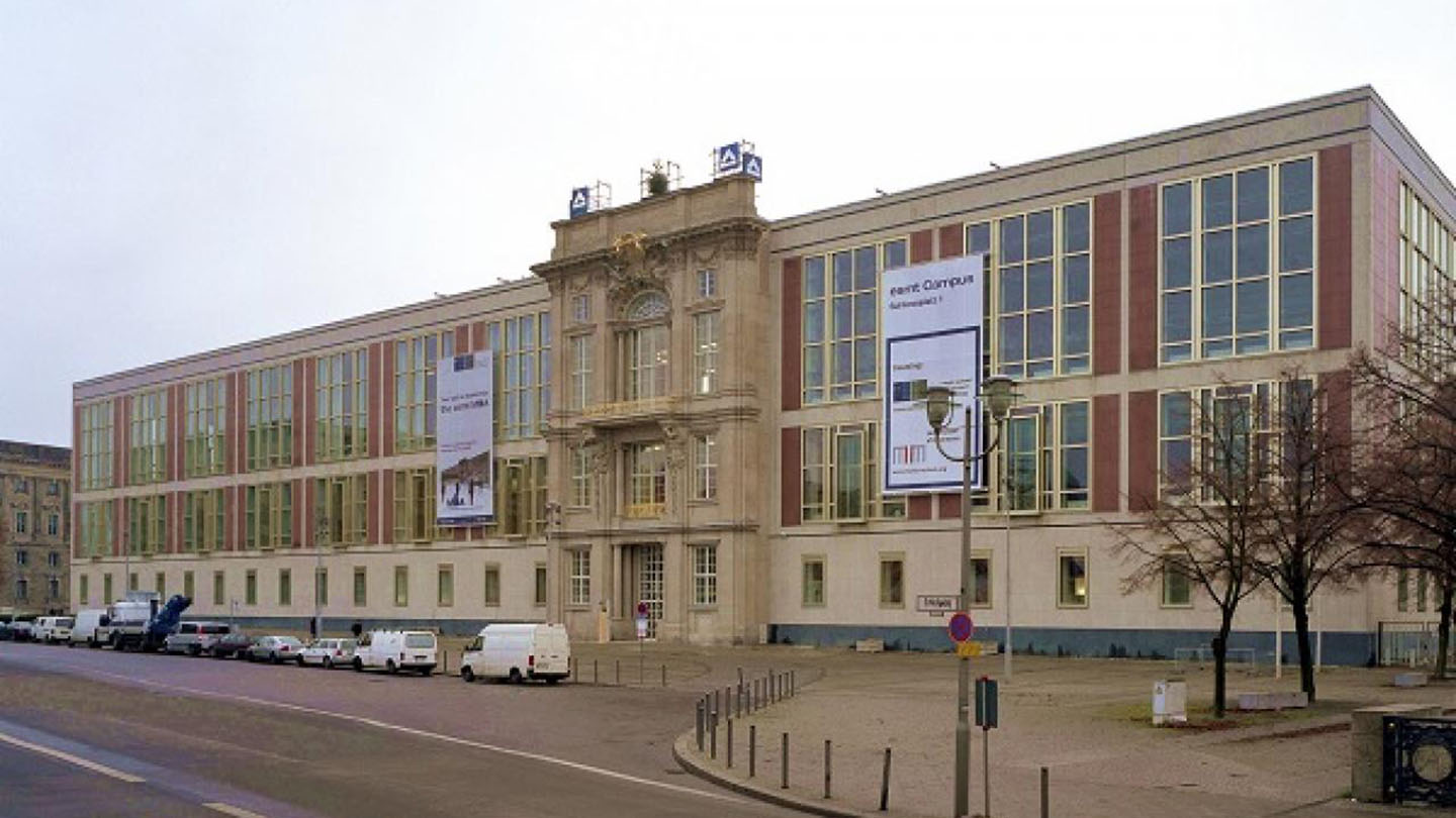 European School of Management and Technology